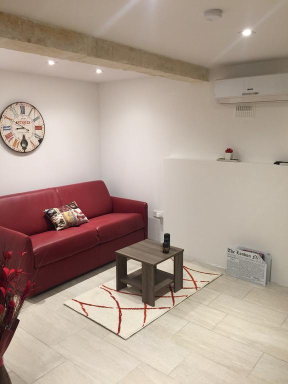 G.b. Apartment *